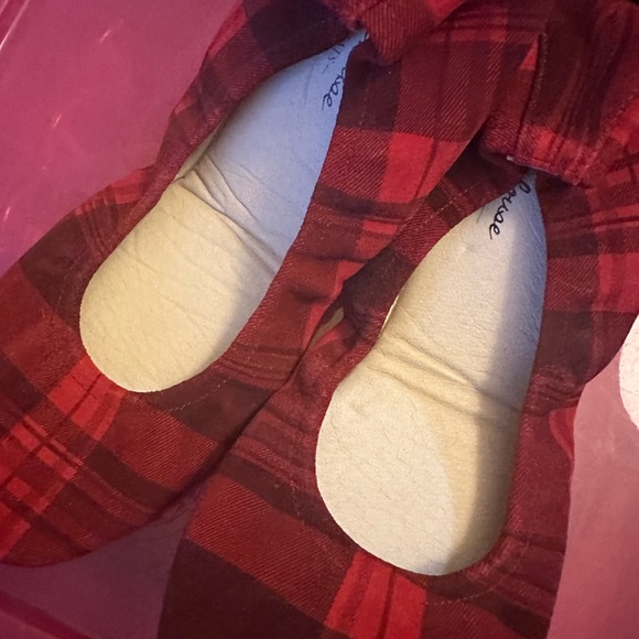 Flannel red storehouse flats. Brand new. - Picture 2 of 4
